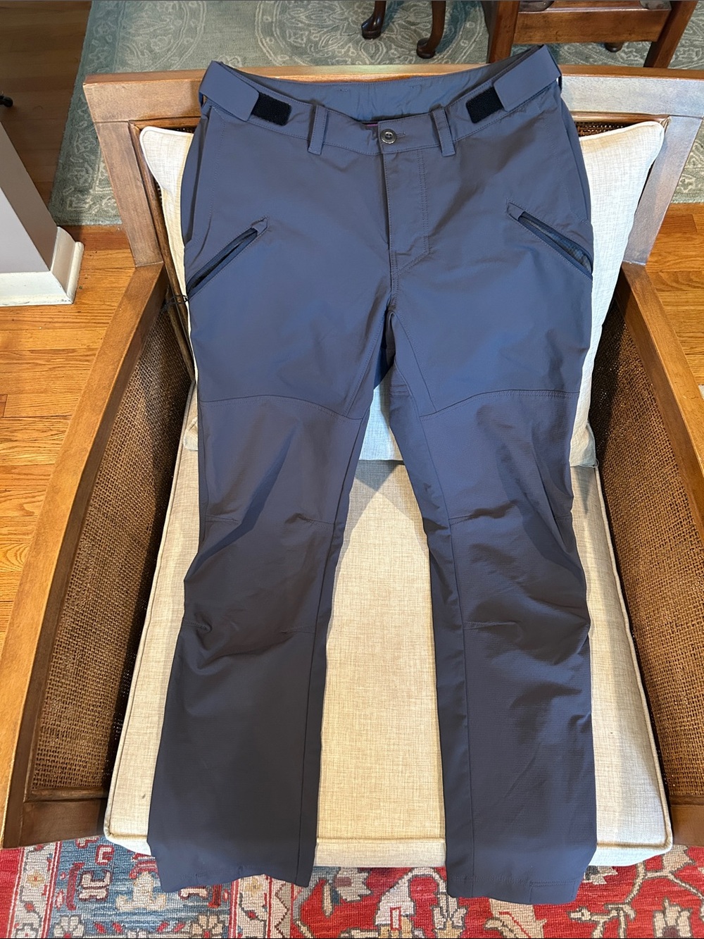 Patagonia point peak trail pants, size 6. Color slate